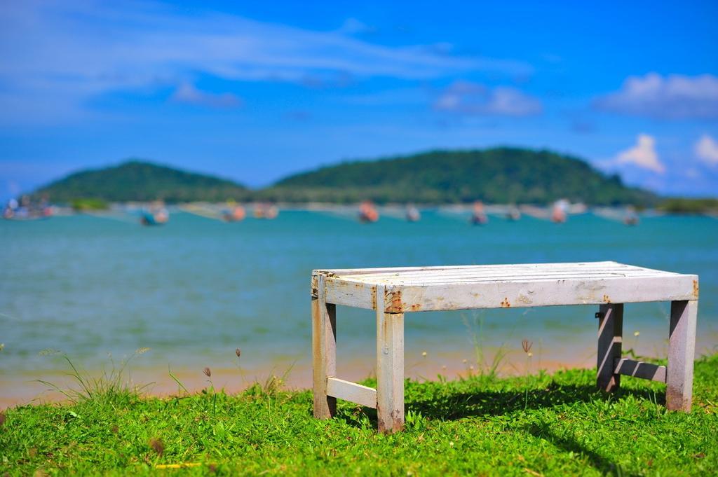Star Light Beach Resort And Restaurant Chumphon Exterior foto
