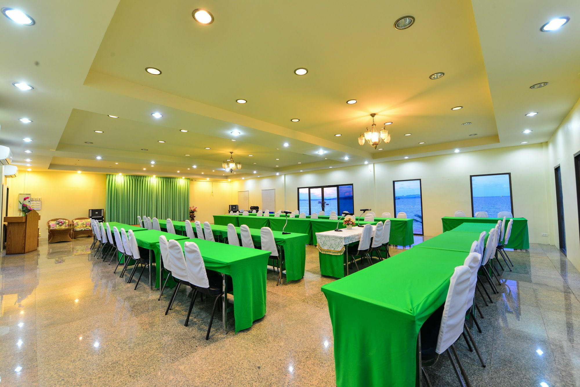 Star Light Beach Resort And Restaurant Chumphon Exterior foto