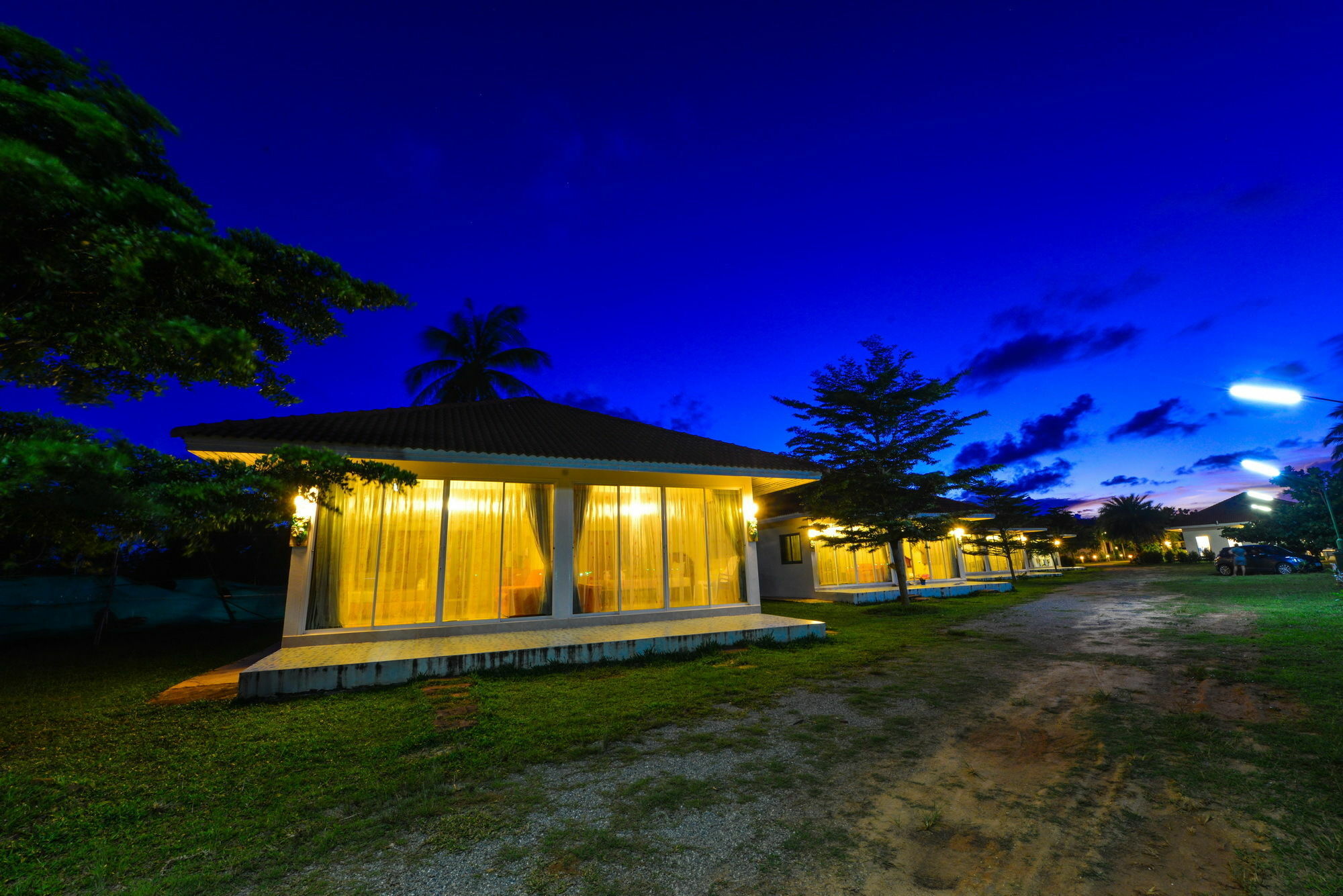Star Light Beach Resort And Restaurant Chumphon Exterior foto